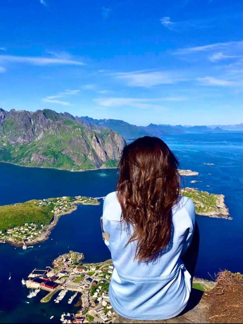 Madelhea Cabin- Seaview Lodge Reine Eksteriør billede
