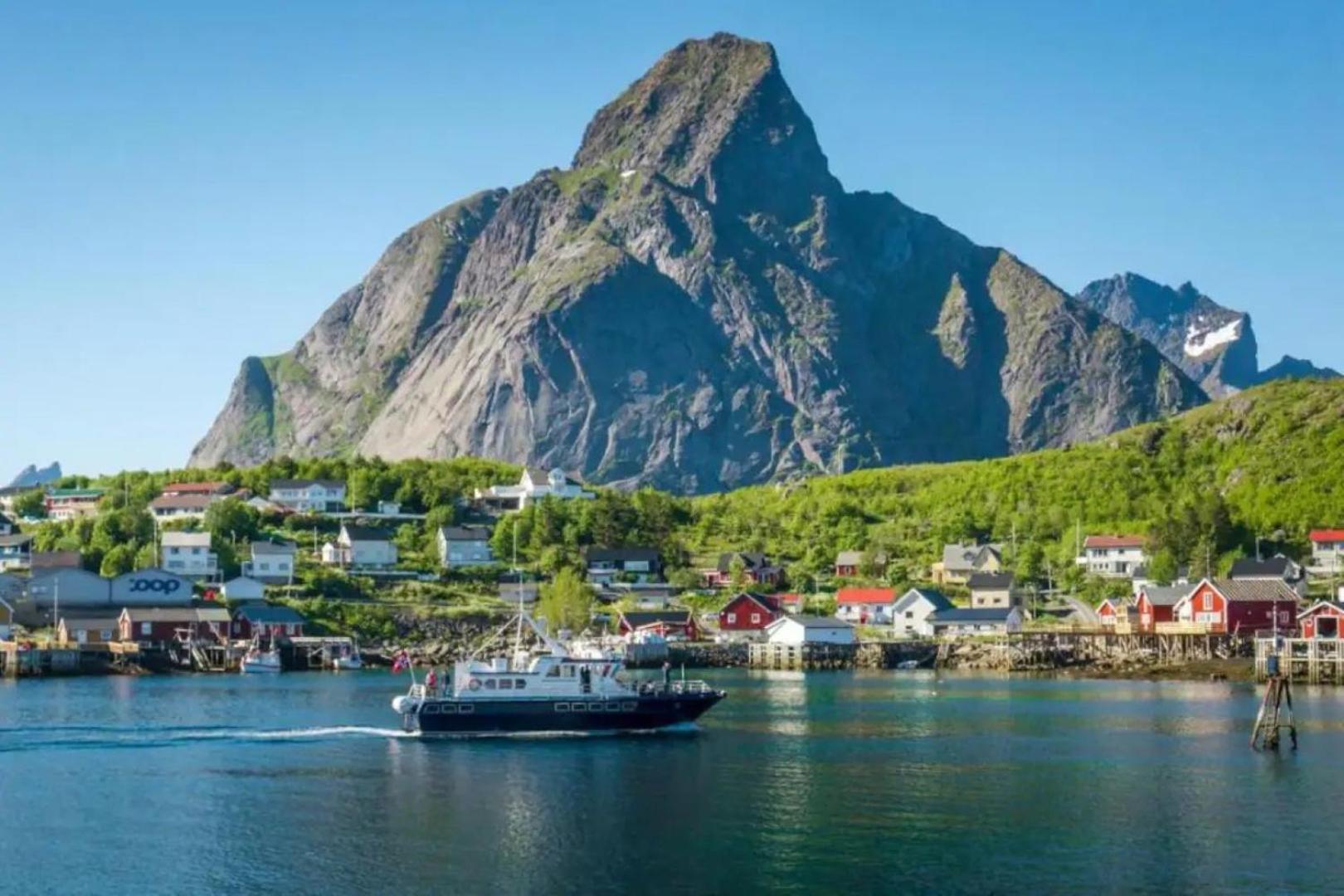 Madelhea Cabin- Seaview Lodge Reine Eksteriør billede